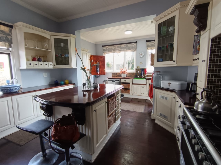 7 Bedroom Property for Sale in Walmer Eastern Cape